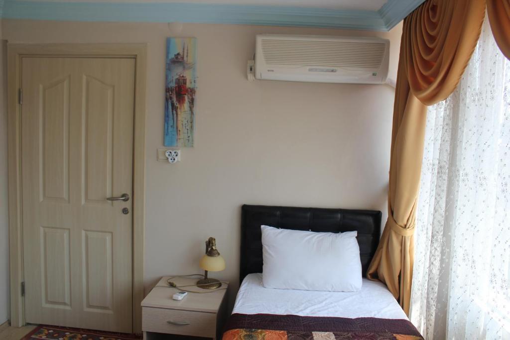 Sofia Corner Hotel Стамбул Экстерьер фото